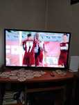 Vând televizor led smart tv Philips
