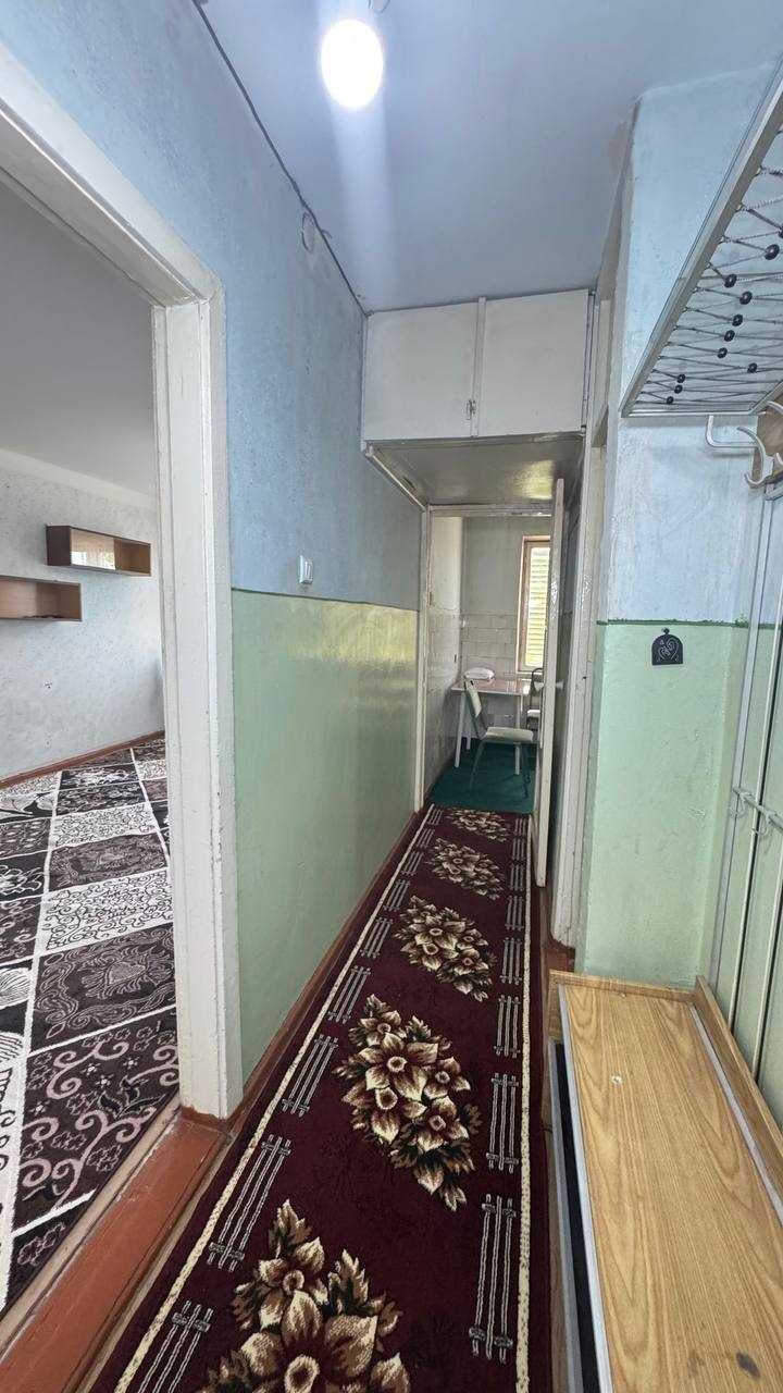 Фрунзиский Ойбек раддом 1 хонали квартира ижарага берилади.