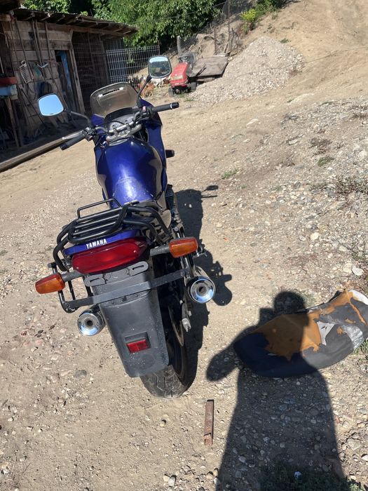 Vand motocicleta yamaha xj 600cc