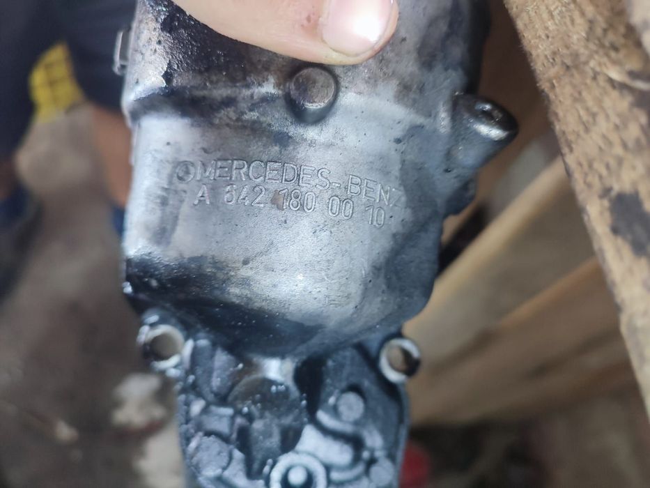 Carcasa filtru ulei 3.0 cdi om642 a6421800010 Mercedes-Benz ML W164 [