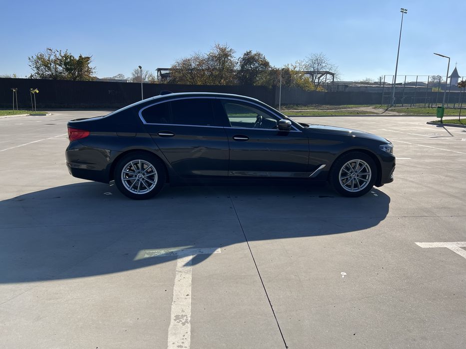 BMW Seria 5 BMW 520d G30
