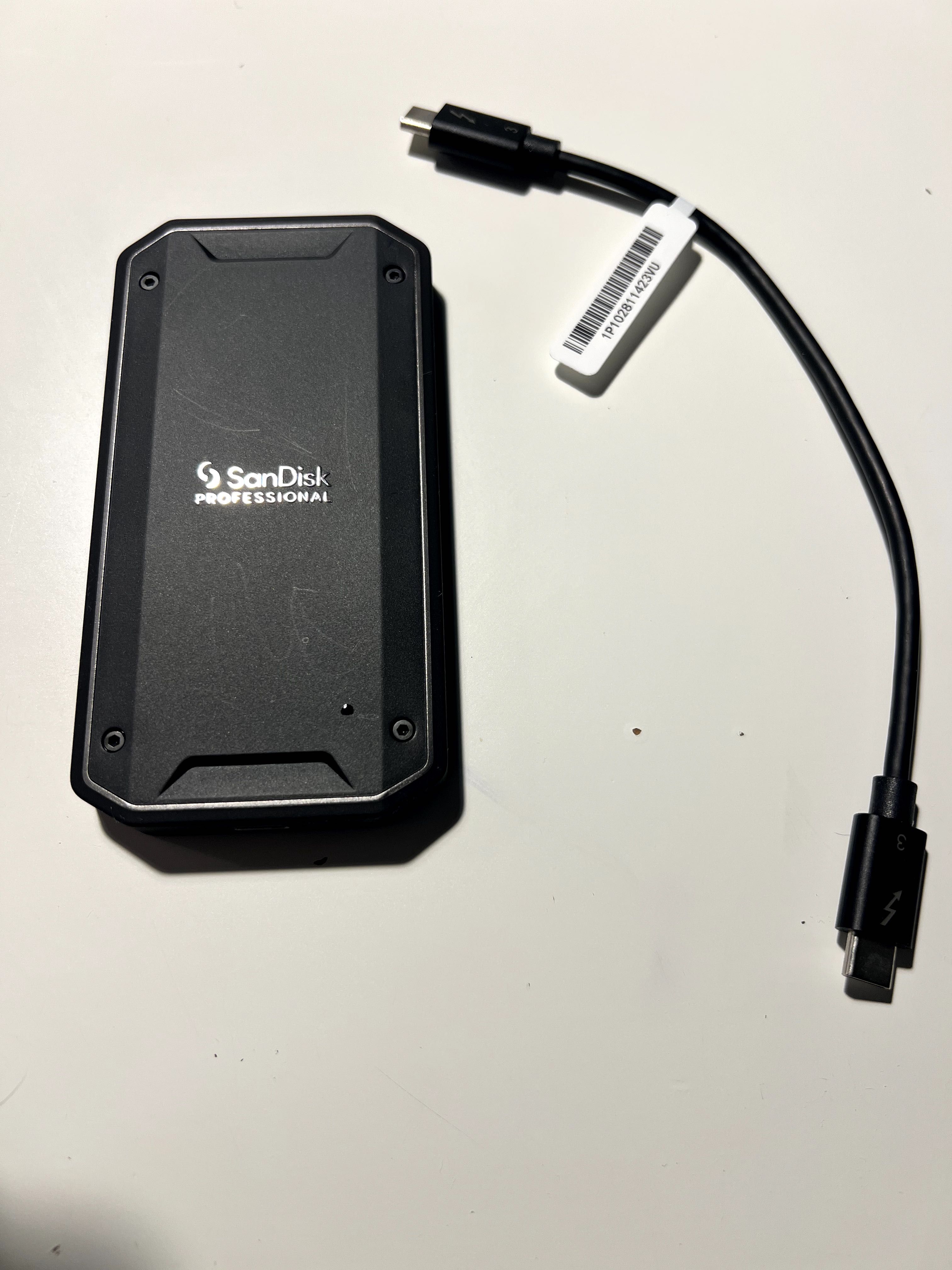 ТОП Външен SSD диск Sandisk Pro-G40 с Thunderbolt3 и до 3000MB/s