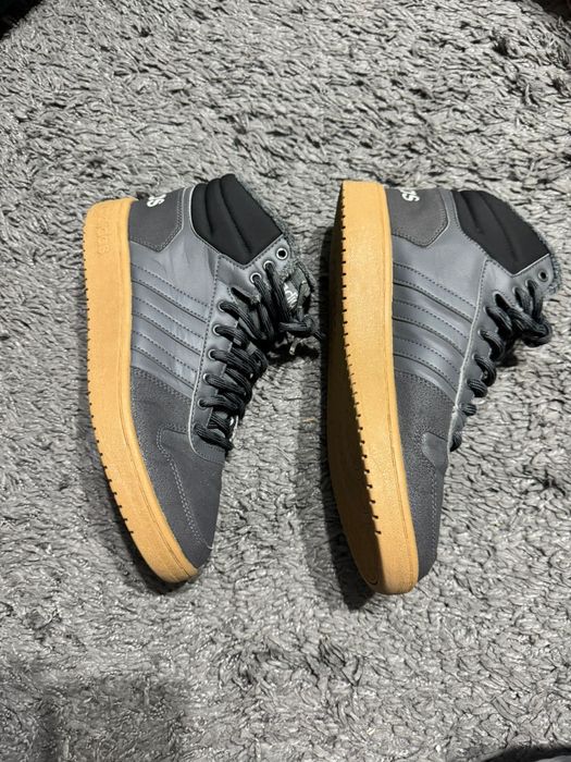 Adidași tip gheata Adidas marimea 44 2/3