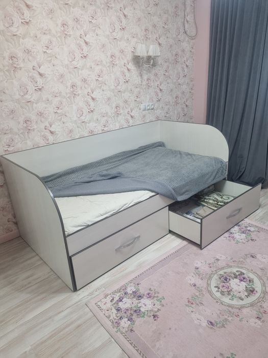 Кровать односпальная