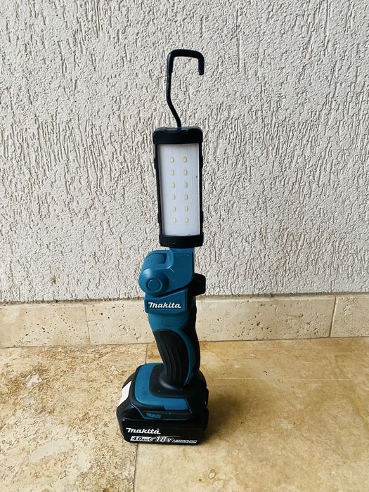 Makita lanterna led DML801