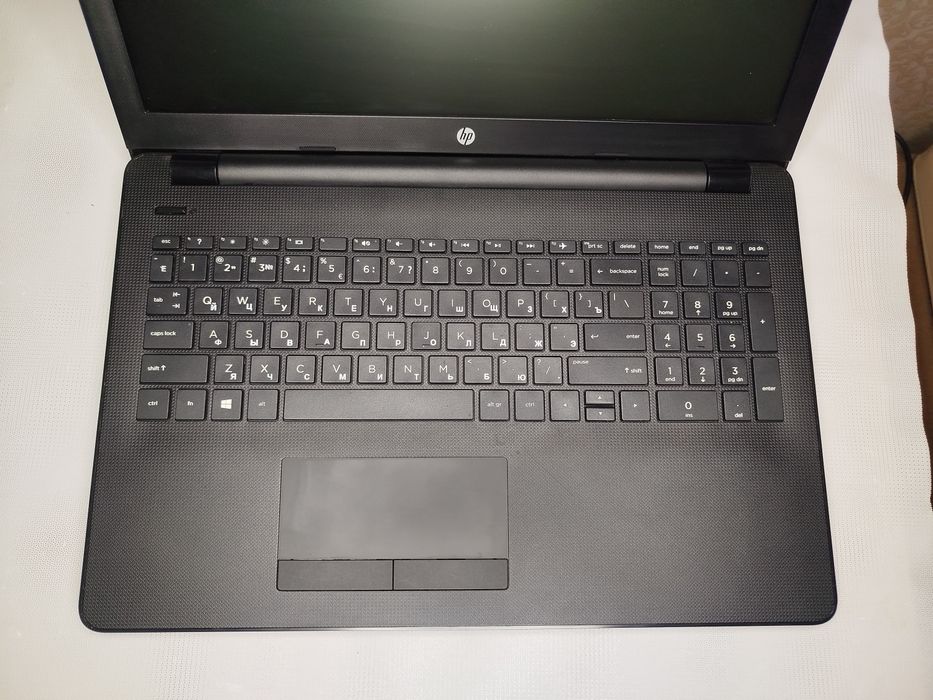 Продается ноутбук HP Laptop 15, Core i3, 8/256SSD как новый