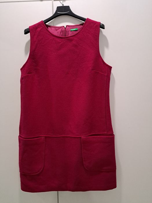 Benetton рокля цвят фуксия с вълна р-р Л