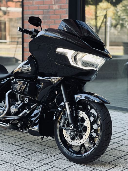 Harley Davidson FLTRXSE Road Glide CVO 2023