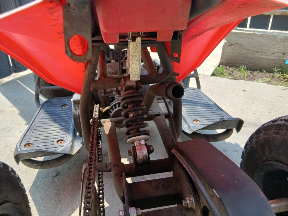 Vând un atv de 49cc
