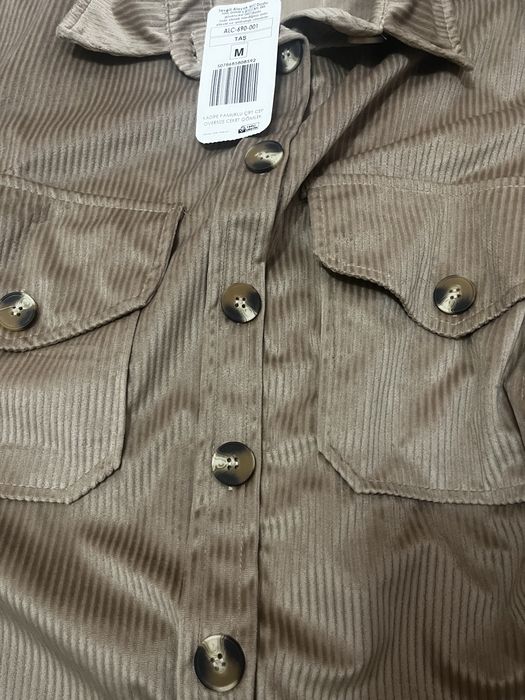 Jacheta tip camasa de primavara