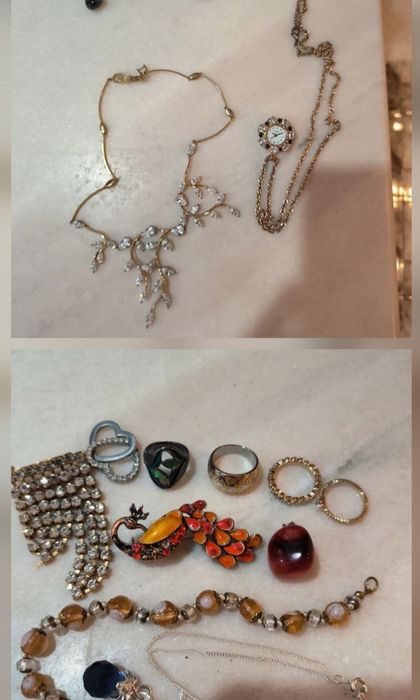 Diverse gablonturi (40 lei toate)