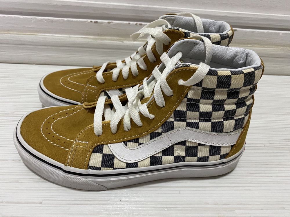 Adidași Vans High