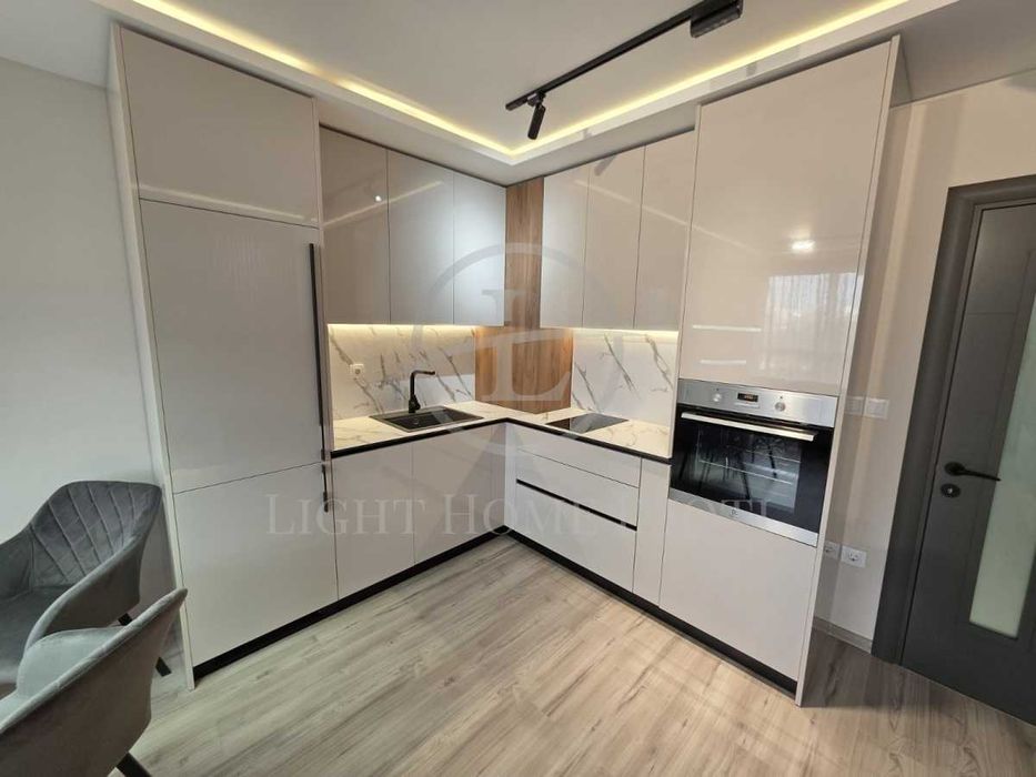 Продава се Двустаен апартамент в Пловдив, Кючук Париж - 72 кв.м за 1147 €/кв.м - Снимка #3