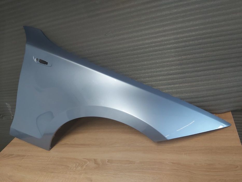 Aripa Fata Dreapta BMW E81/E87 An 2004-2011 (A18 (Albastru))