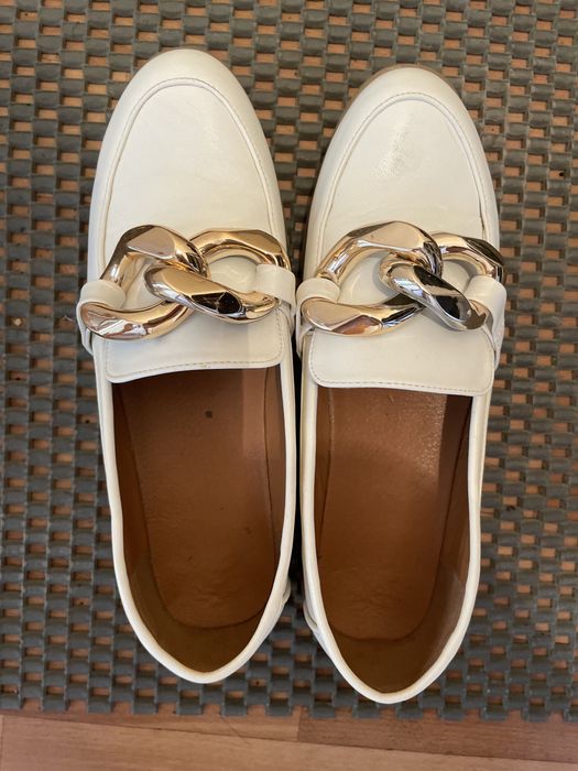 Белое лоферы