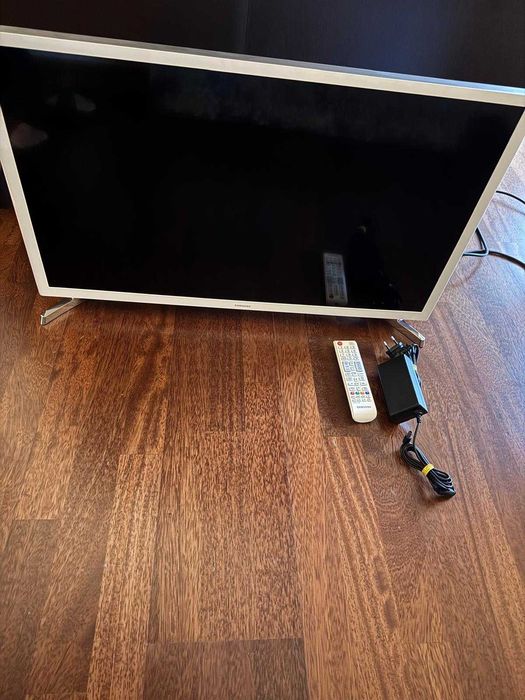 Televizor LED Smart Samsung UE32J4510AWXXH, diagonala 80 cm, HD, alb