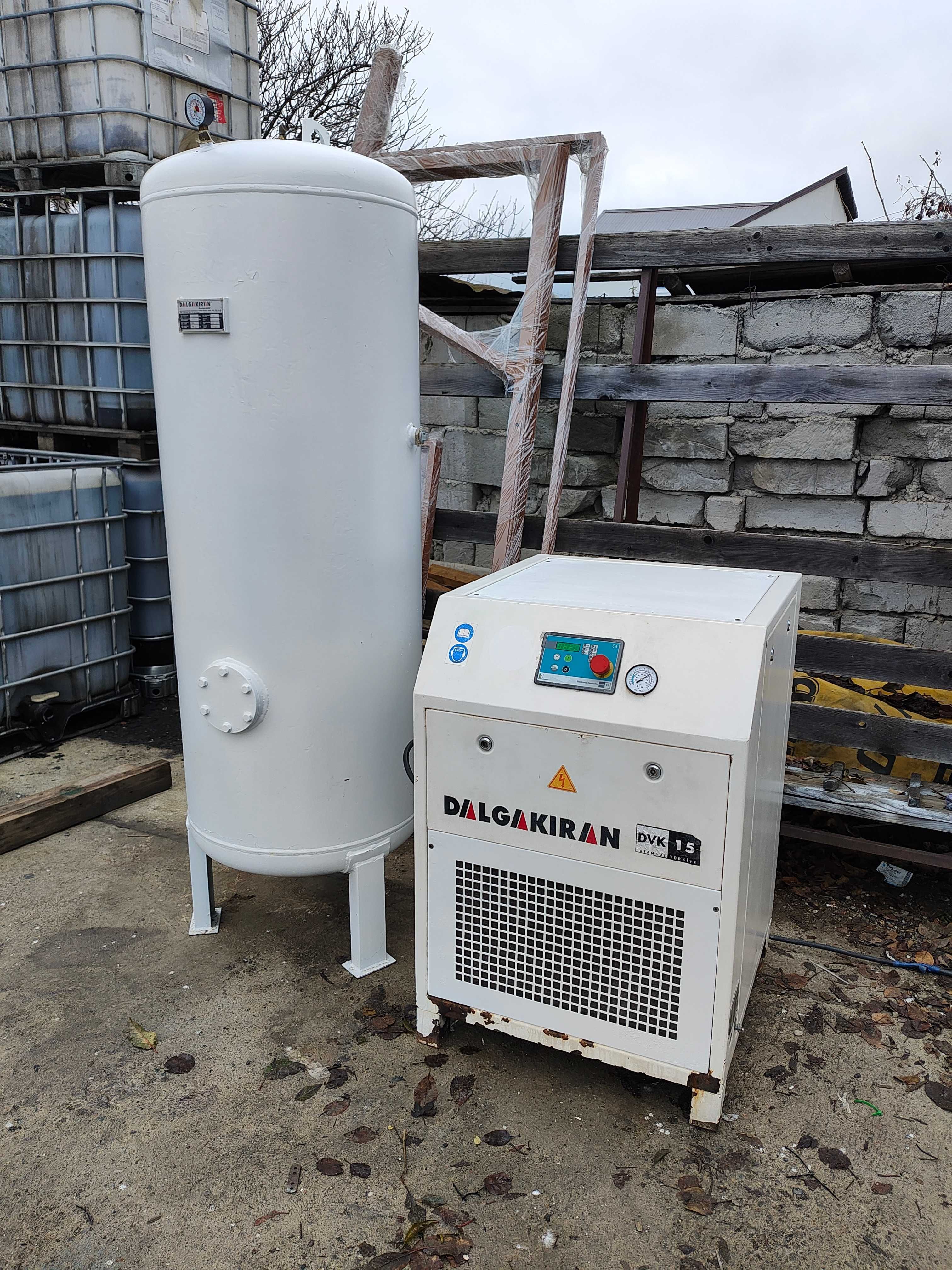 Compresor cu surub 11kw, am filmulete in functiune