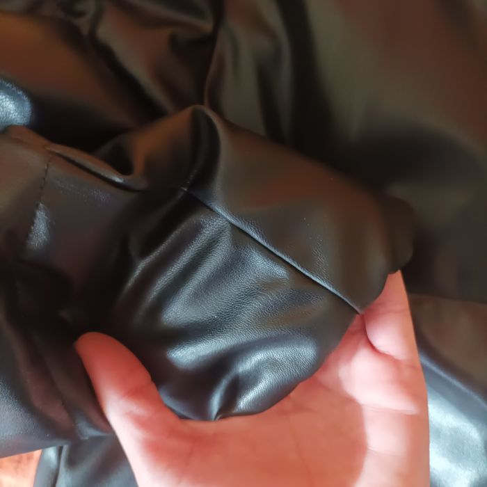 Зимно дамско кожено яке HM