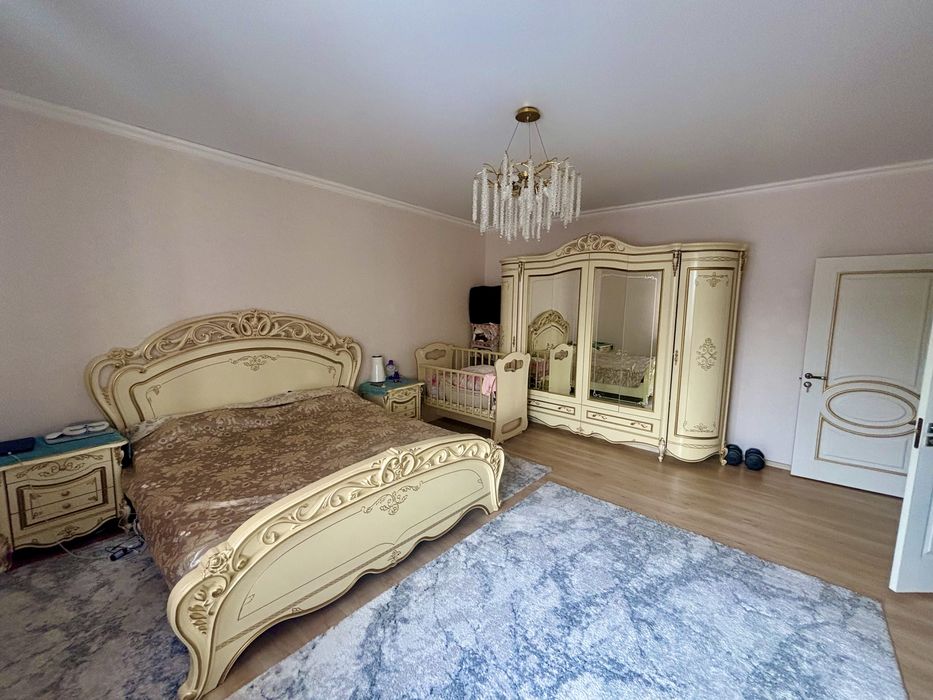 Продам дом 7 комнат п.Абай