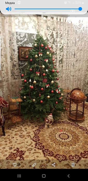 Продам ковер бордового цвета