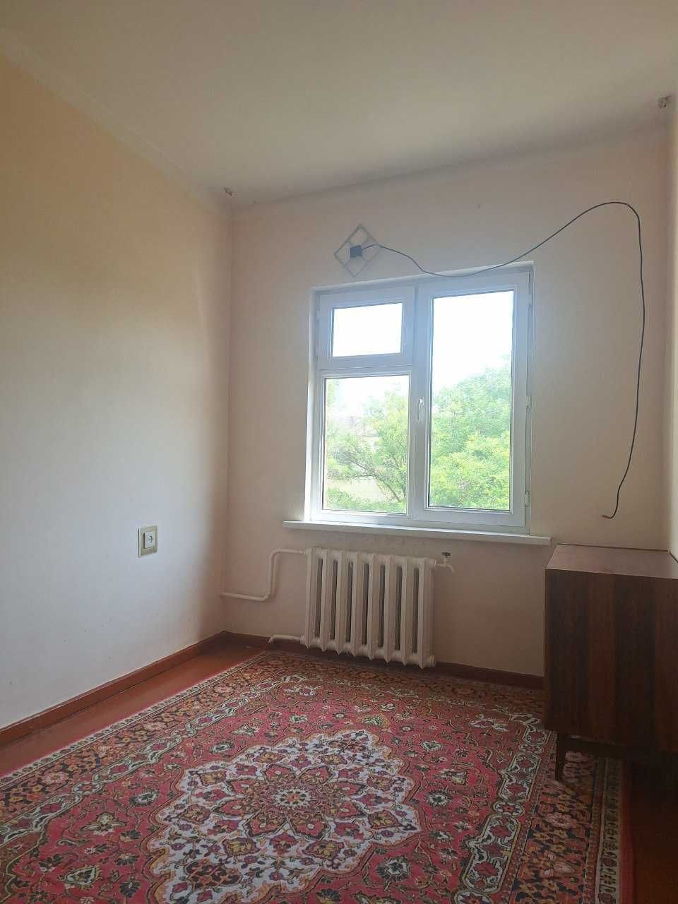Продается срочно 2*3х комнатная квартира в Сергели-2, ярмарка 2*3/5/5