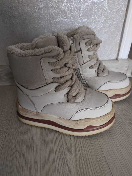 Продам зимние сапожки
