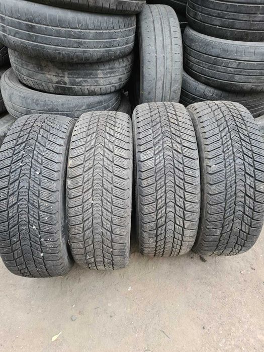 Продам комплект зимней резины 195  55 R 16