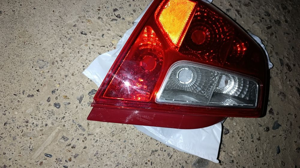 Лассети задний фара орқа