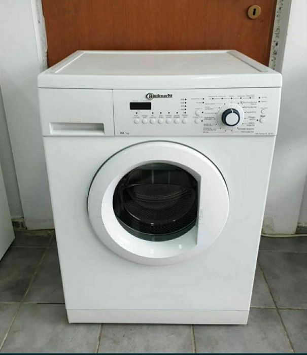 LICHIDARE DE STOC.  Masina de spălat rufe Bauknecht  / wgtv 66431