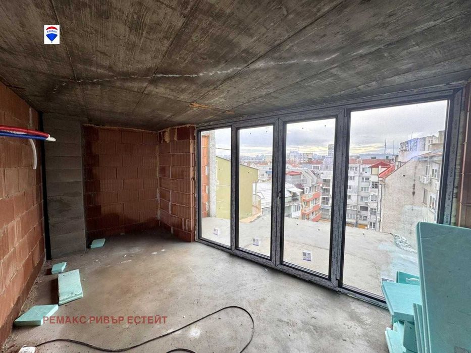 Продава се Мезонет в Русе, Център - 229 кв.м за 1422 €/кв.м - Снимка #6