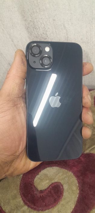 Продам айфон 13 коробка все есть покупался 4 месяца назад