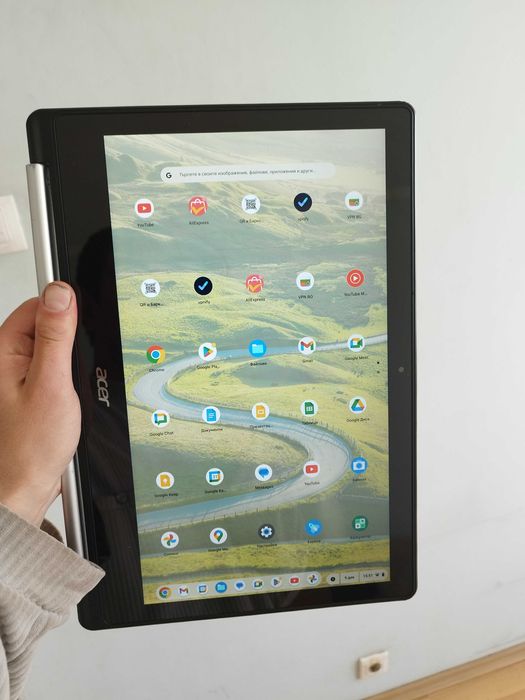 ChromeBook Acer , 13.3" FULL HD тъчскийн, 4 ядрен, 4GB рам, 32GB SSD.