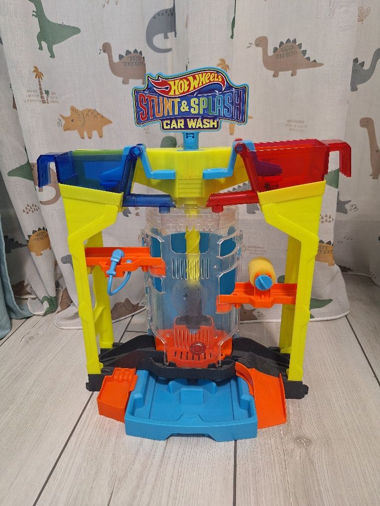 Spalatorie hotwheels