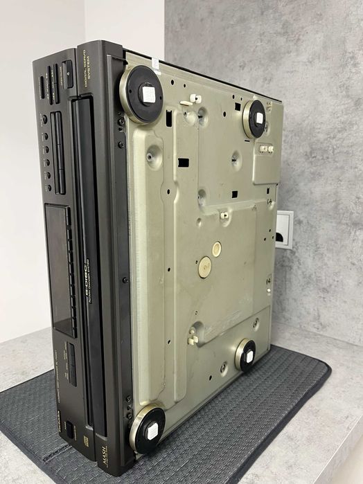 Technics SL-PD667, 5 cd changer, cd player, Made in Japan