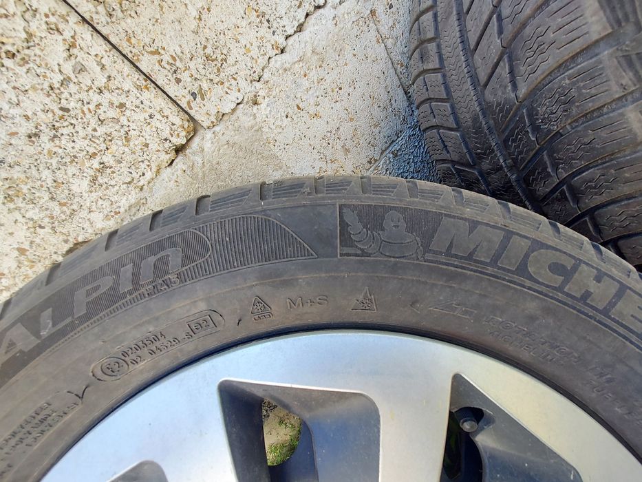 Vând set 4 cauciucuri Michelin M+S R16