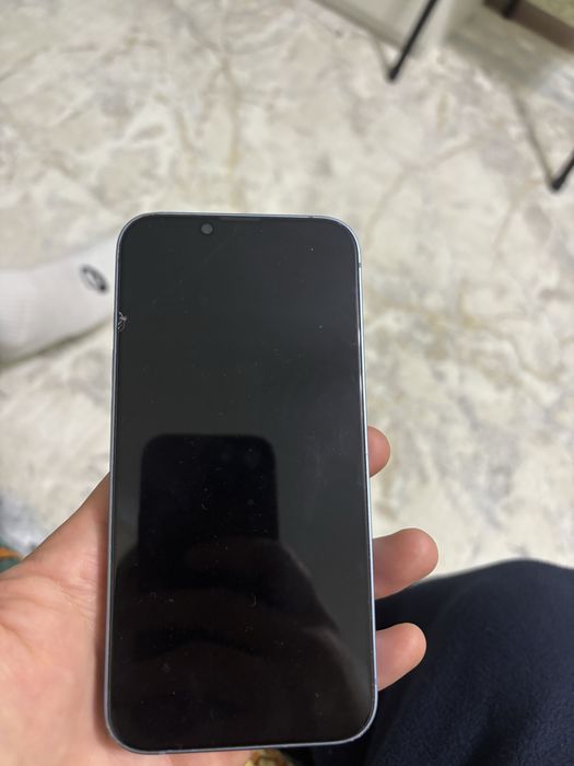 Iphone 14 с документом