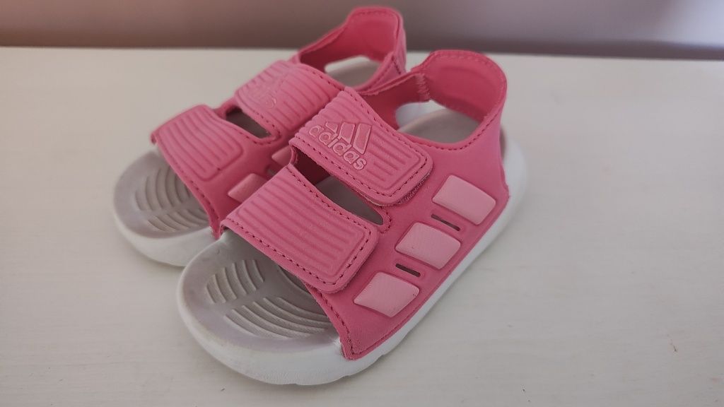 Сандали Adidas за момиченце 23 номер