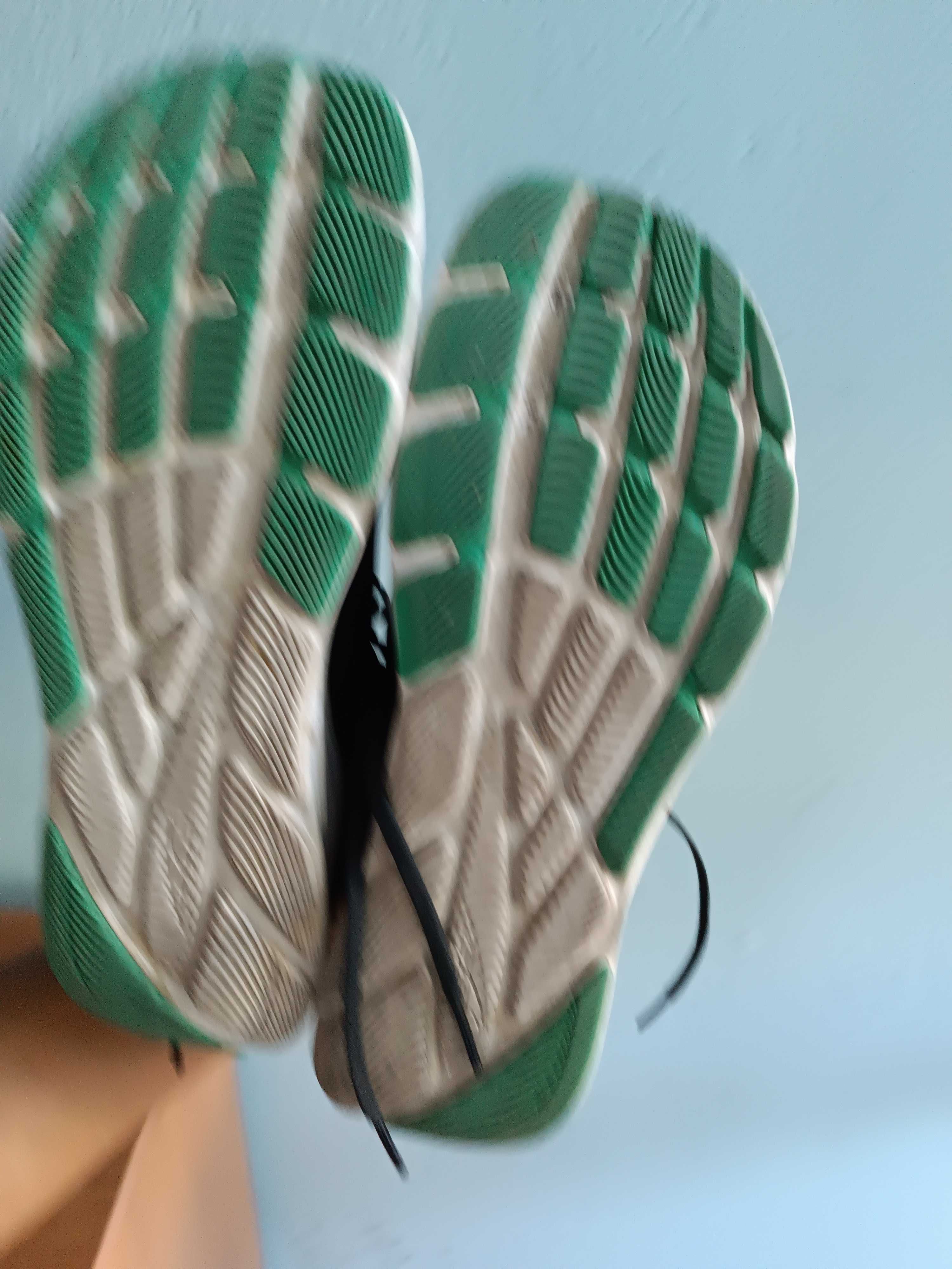 Маратонки altra running rivvera3