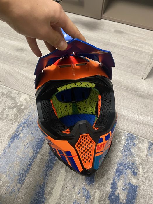 Vand casca full face falcon