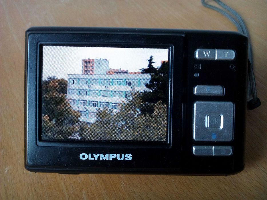 Фотоапарат OLYMPUS Т-100