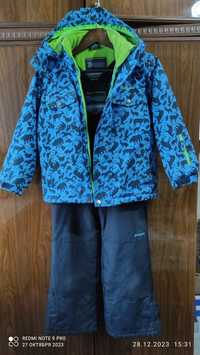 Продам зимний  костюм детский (полукомбинезон и куртка)