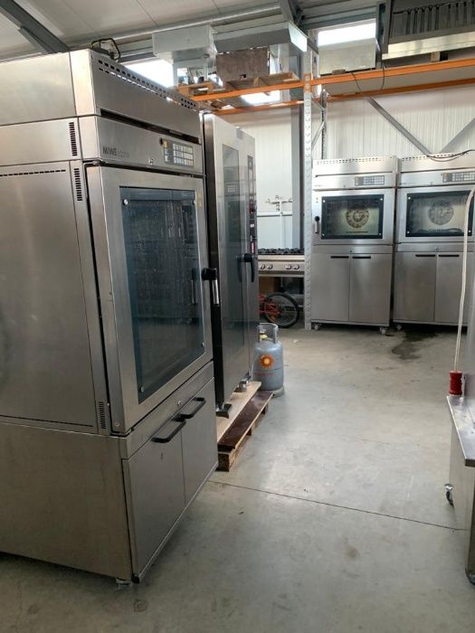 Cuptor Miwe patiserie 6 tavi + hota condensare + suport 2 bucati