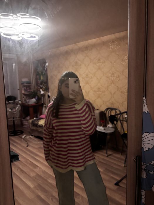 Продам кофту оверсайз