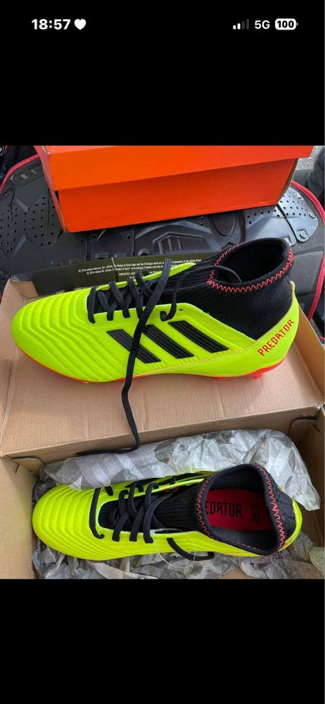 Калеври чисто нови оргинални adidas i nike