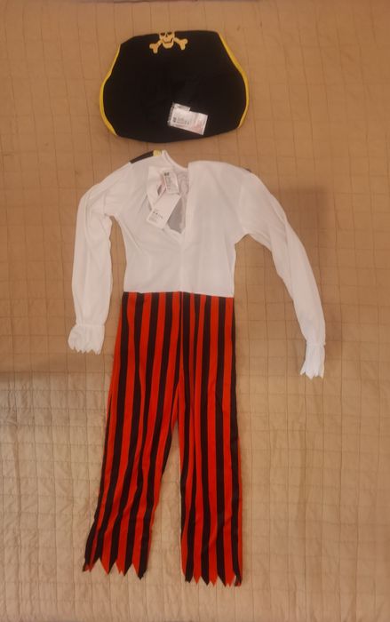 Costum pirat copii tip Pirații din Caraibe H&M8-10 ani Nou cu etichetă