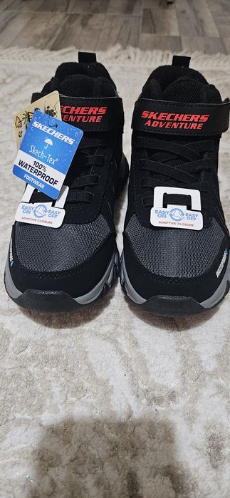 Нови детски обувки Skechers - Непромокаеми боти Adventure,