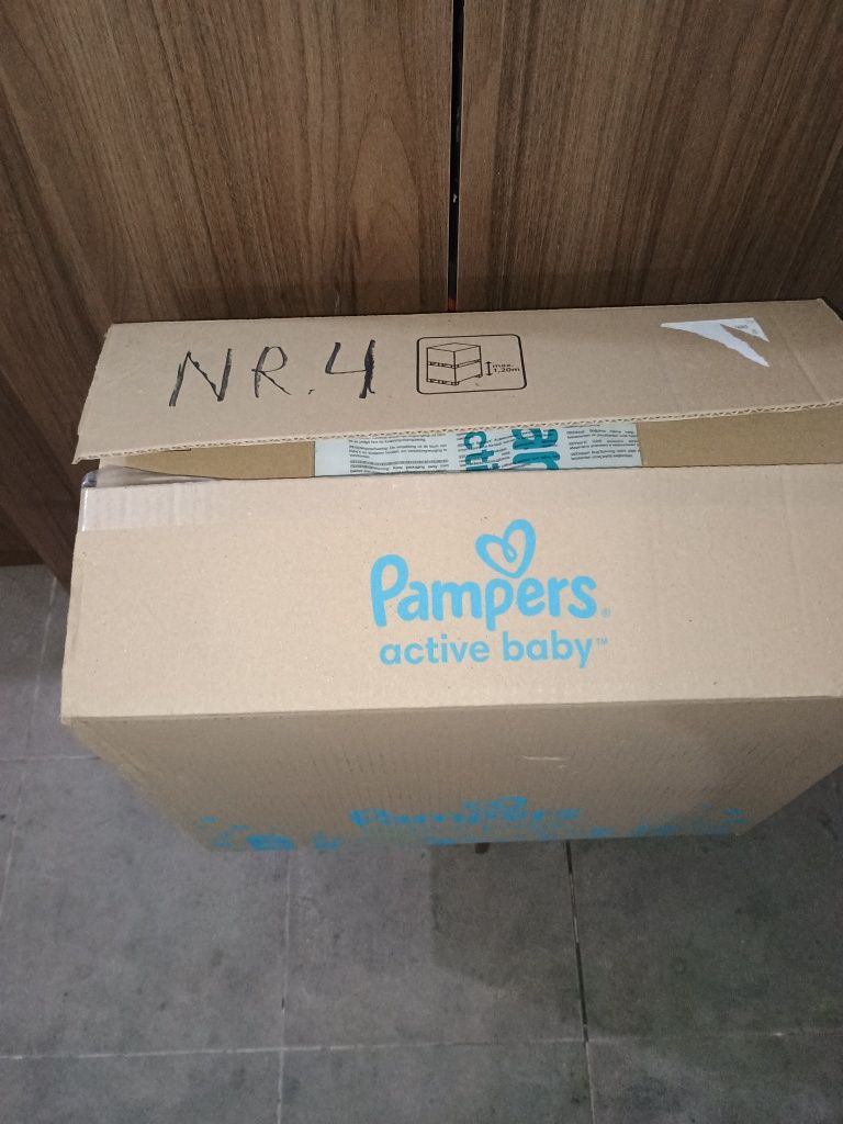 Pampers copii nr. 4