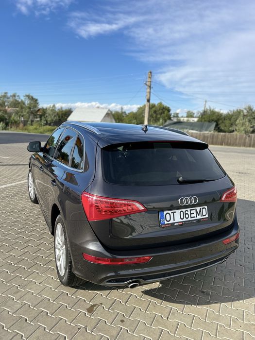 Vand Audi Q5 S line,Bang&olufsen ,Quattro,239 cp,DISTRIBUTIA SCHIMBATA