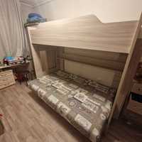 Двухъярусную кровать продам