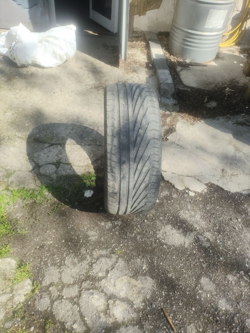 Летни Гуми UNIROYAL 225/50/17
